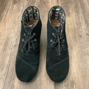 TOMS Black Desert Wedge Ankle Bootie, Size 8